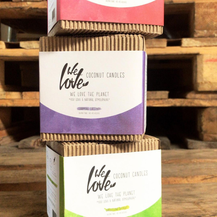 We Love the Planet - Coconut soy wax candle - Cool Coco