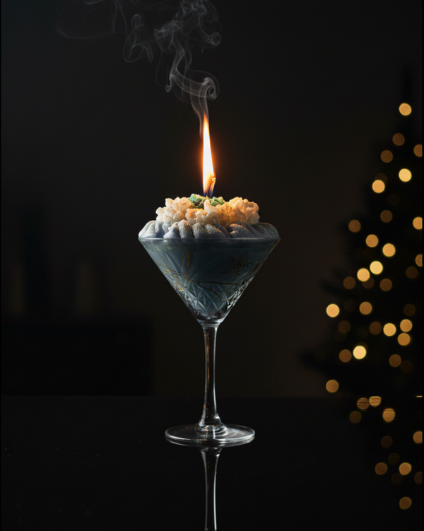 Winter candle dramatic - square